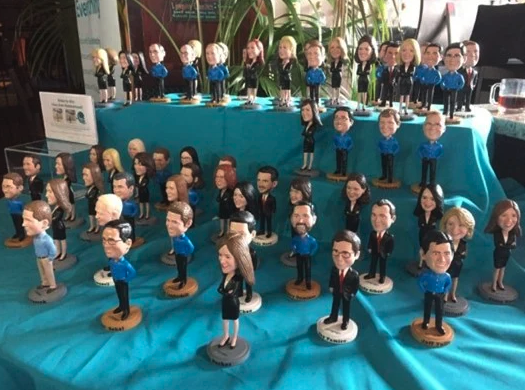 Engagio used personalized bobbleheads to stand out to their target clients. This is a perfect example to illustrate ABM vs Traditional marketing.